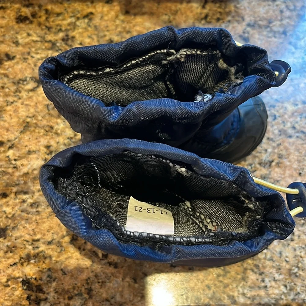 Kamik Toddler drawstring winter boots